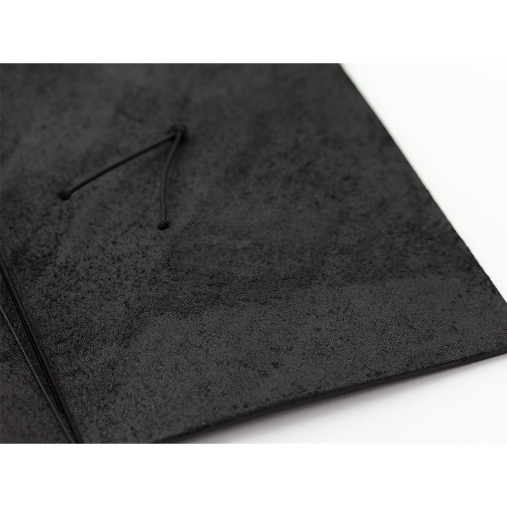 TRAVELER’S Notebook Starter Kit Black (Regular Size)