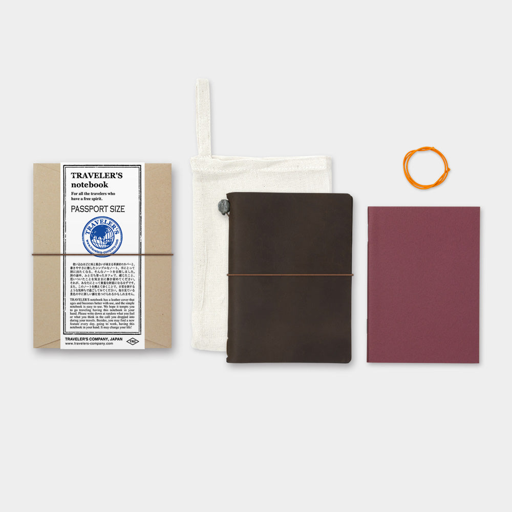 TRAVELER’S Notebook Starter Kit Brown (Passport Size)
