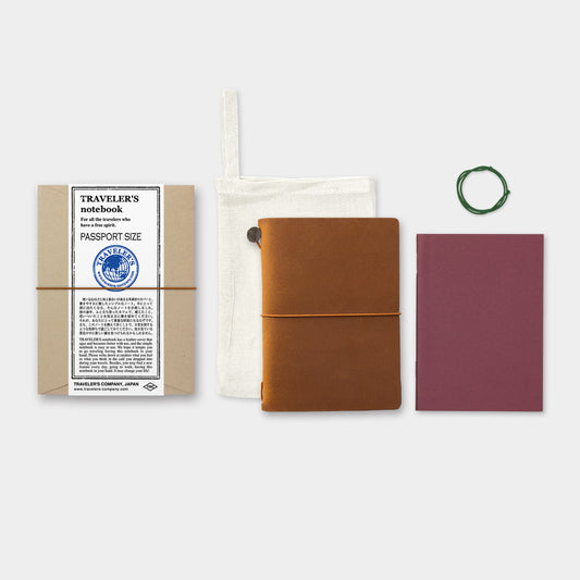 TRAVELER’S Notebook Starter Kit Camel (Passport Size)