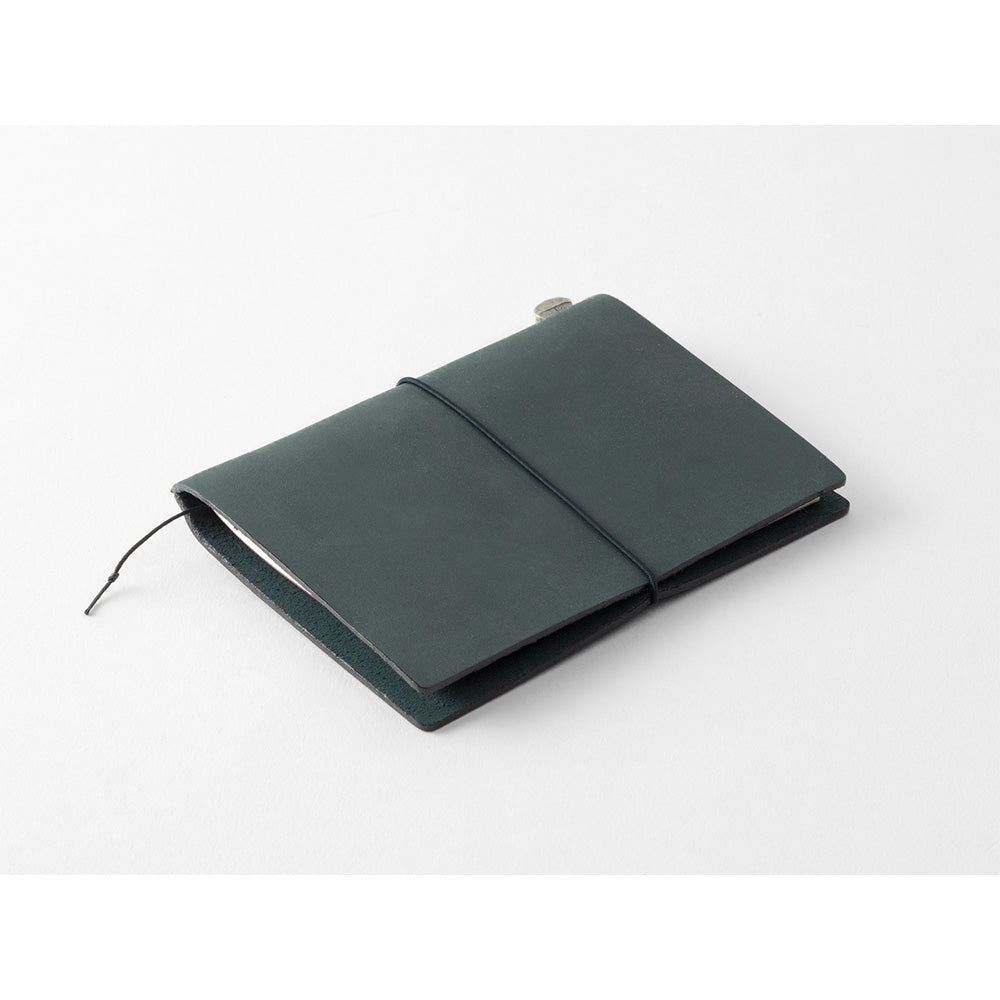 TRAVELER’S Notebook Starter Kit Blue (Passport Size)