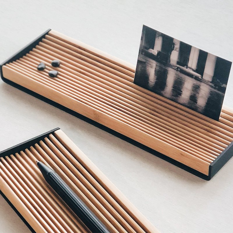 TA+d Arc Desk Organizer
