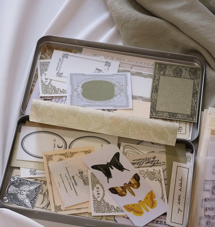 initial1 Wanderings: Lonely Paradise Paper Package