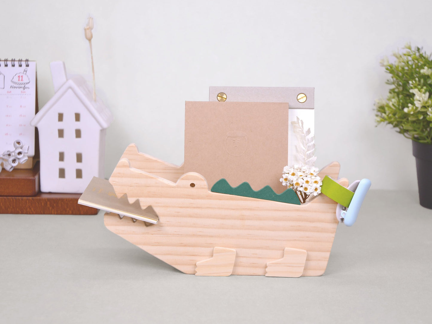 Carpenter Crocodile Wooden Stationery Organizer