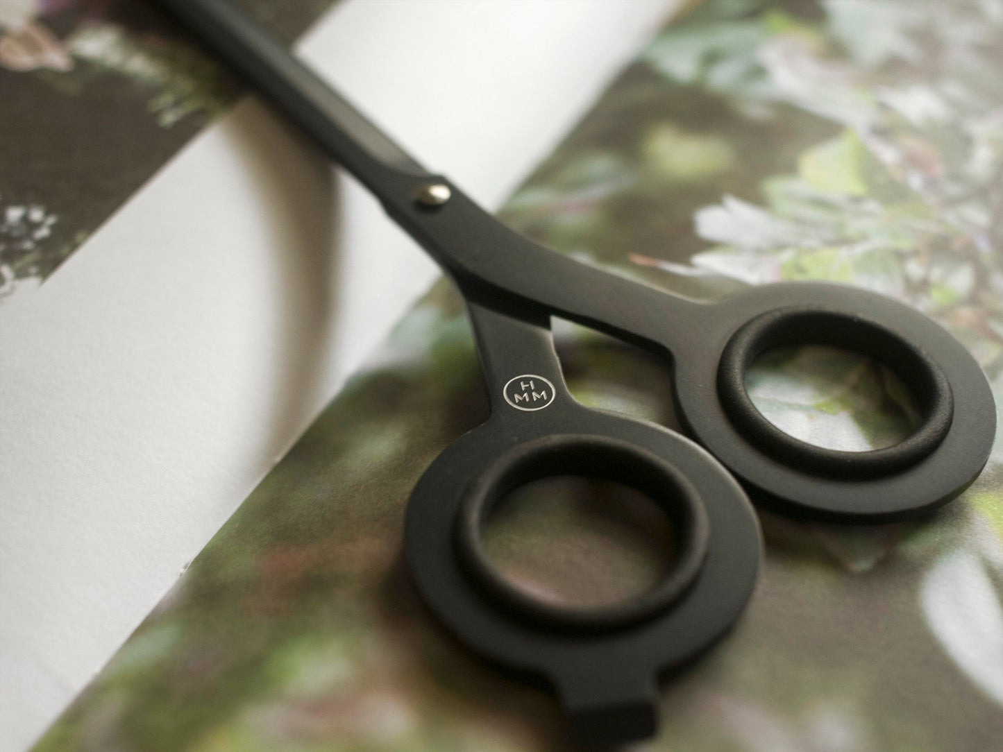 HMM 2-in-1 Black Scissors