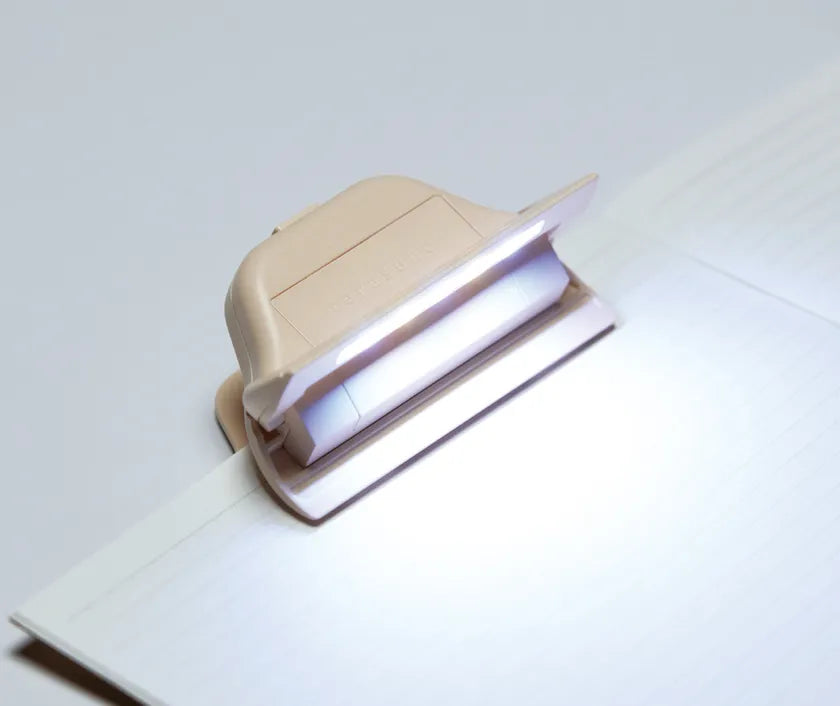 Terasuno Stationery Clip with Light - White