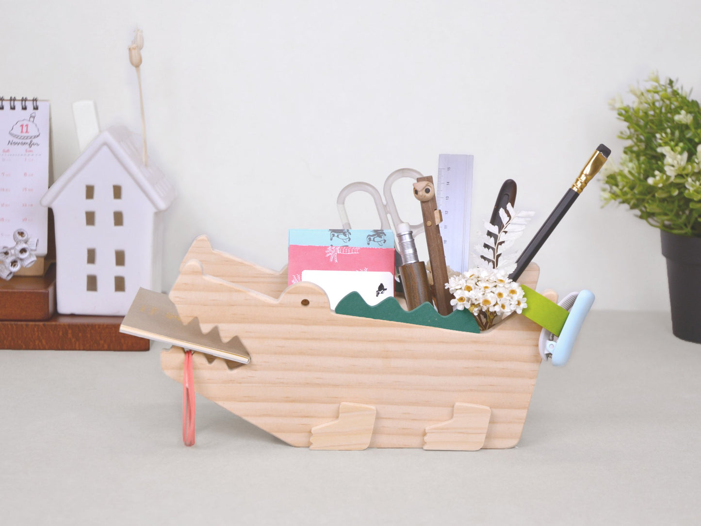 Carpenter Crocodile Wooden Stationery Organizer